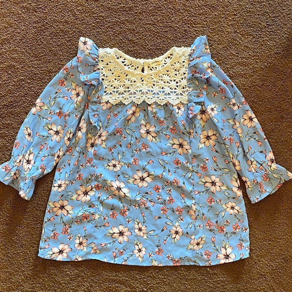 Blue Flower Top‎ - Picture 2 of 4